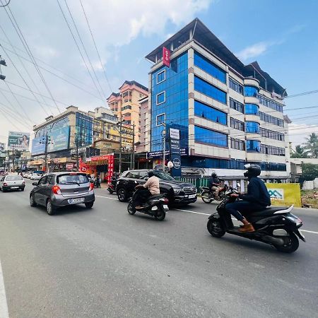 Tower 21 Regency Hotel Kochi ภายนอก รูปภาพ