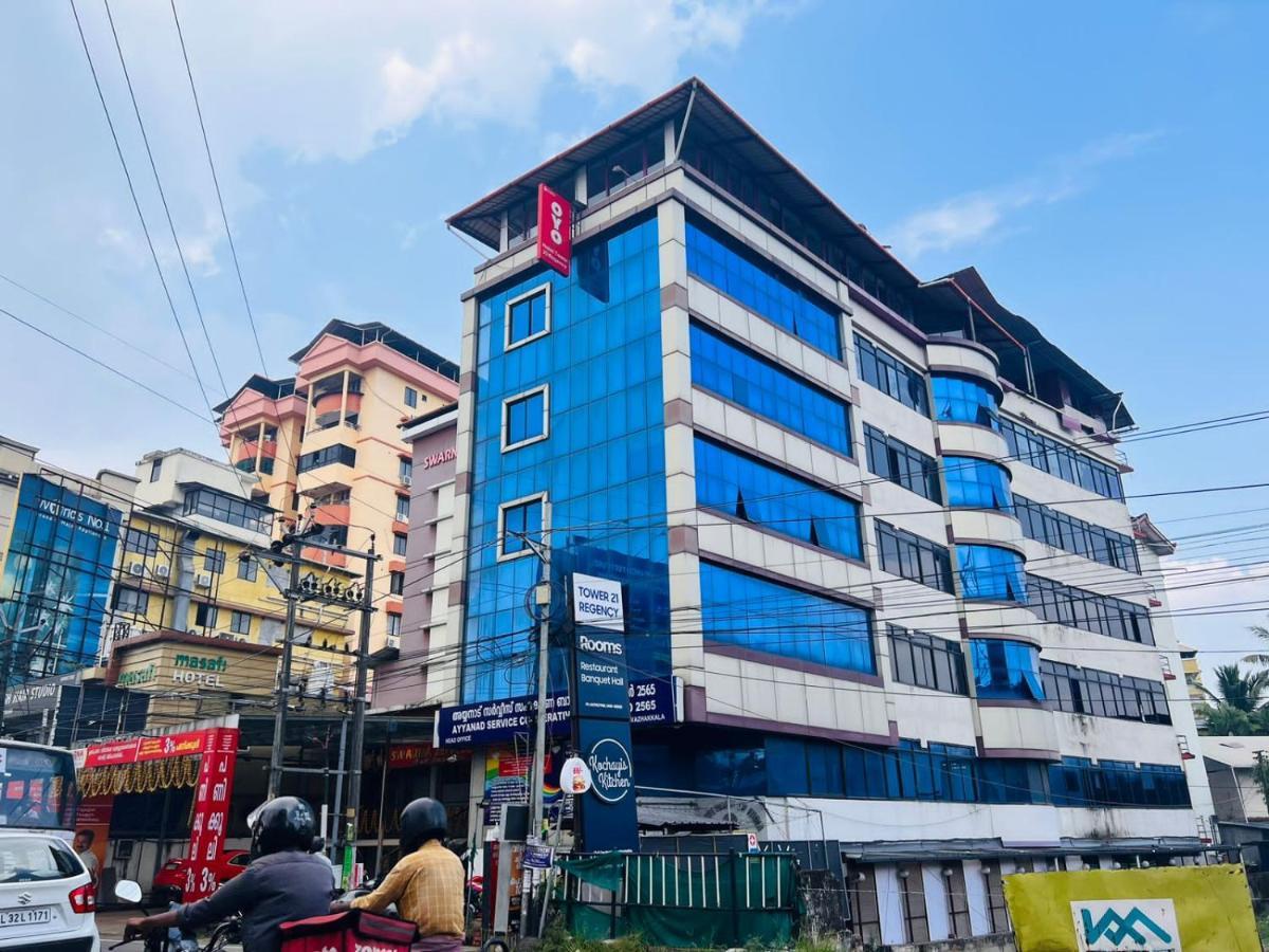 Tower 21 Regency Hotel Kochi ภายนอก รูปภาพ